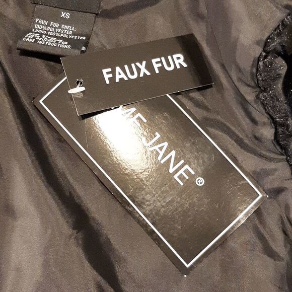 NWT ME JANE Black Faux Fur Vest - Picture 6 of 7